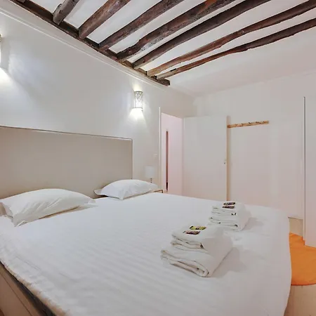 Chic - 2br-6p - Center Of 公寓